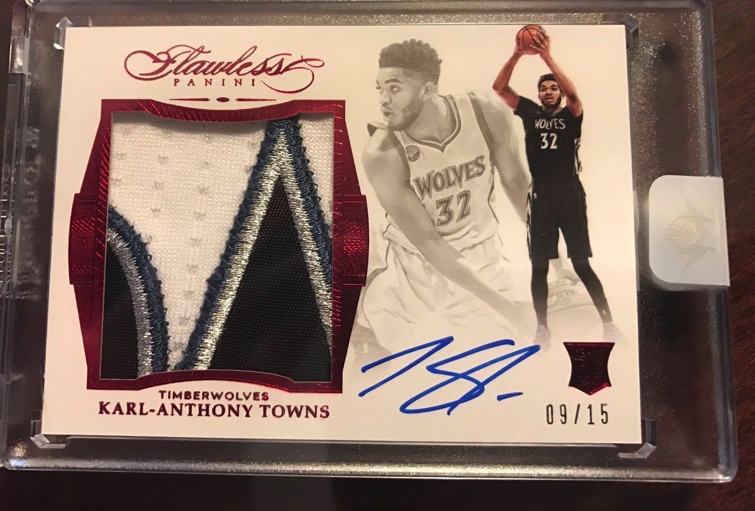201516 Flawless Basketball KarlAnthony Towns RELIC AUTO ROOKIE SICK PATCH