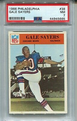 1966 Philadelphia Football 38 Gale Sayers Rookie Card RC Graded PSA Nr Mint 7