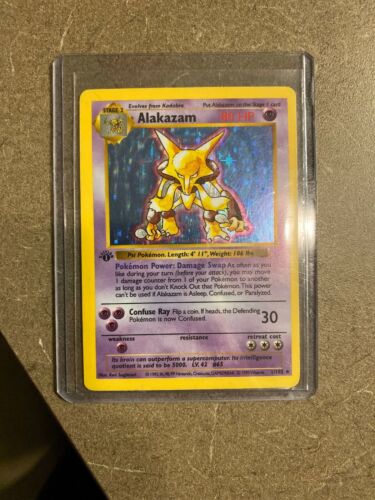 Pokemon Card 1st EDITION ALAKAZAM HOLOGRAPHIC SHADOWLESS Near MINT condition