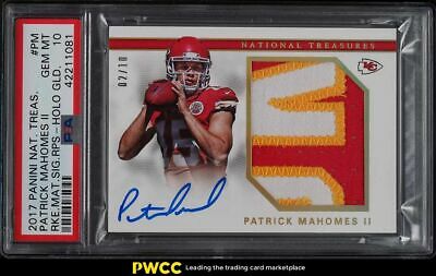 2017 National Treasures Holo Gold Patrick Mahomes II RC PATCH AUTO 10 PSA 10